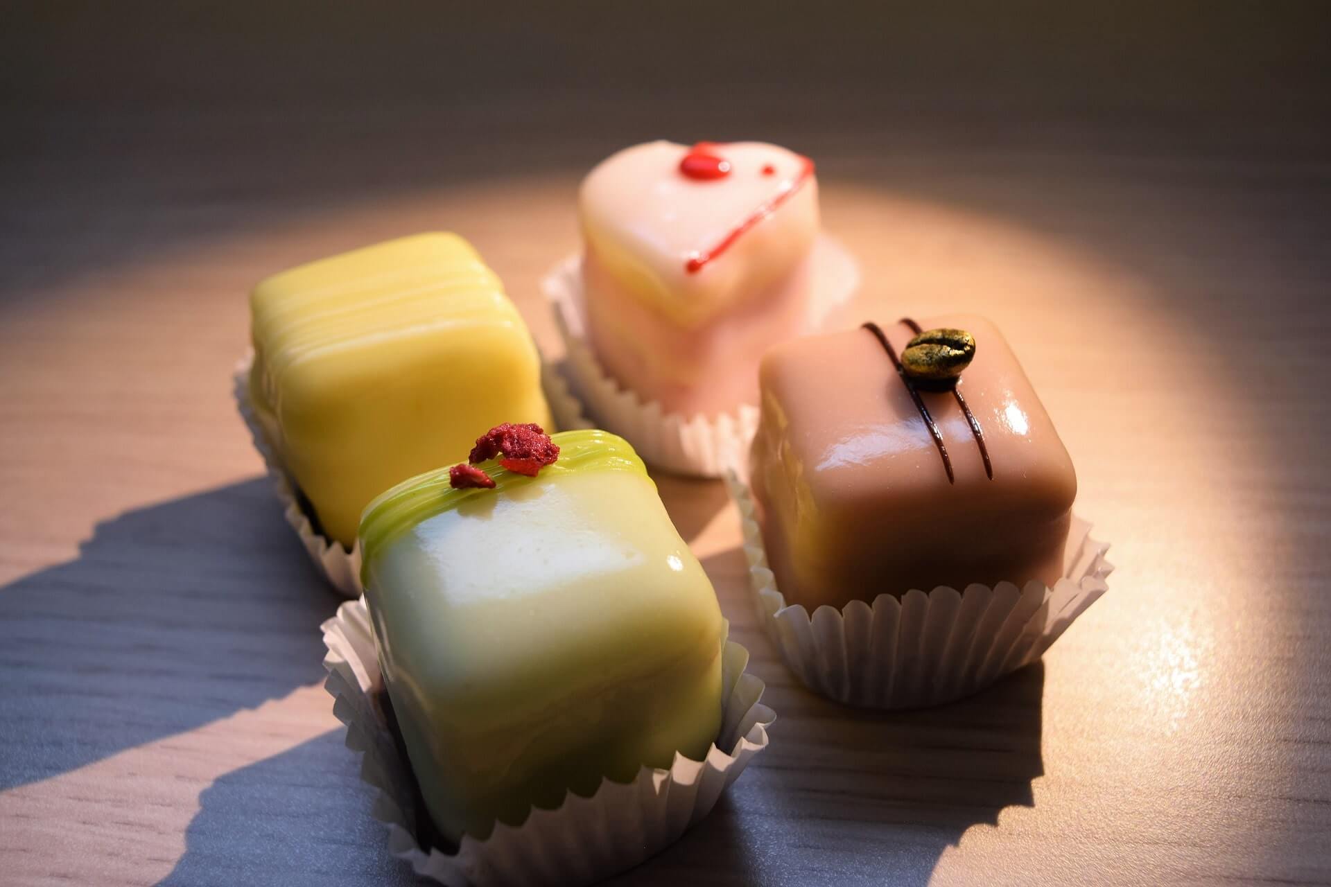 Petit Fours Dessert Paris France